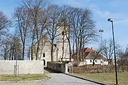 Farní kostel sv. Jana Křtitele v Lomnici nad Lužnicí.