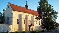 Farní kostel svatého Vavřince v Pšovce u Mělníka