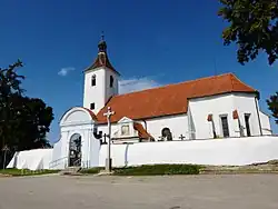 farní kostel sv. Vavřince v Pištíně