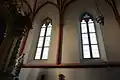 Okna v kněžišti