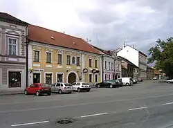 Komenského náměstí v Kostelci nad Labem