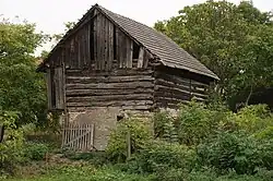 Kostelní Hlavno - sýpka u čp. 11 (1).jpg