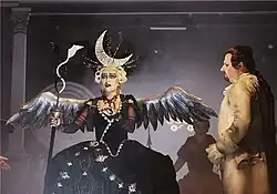 Jaroslav Březina (vpravo) jako princ Tamino v opeře W. A. Mozarta Kouzelná flétna (Stavovské divadlo, Praha, 2015).