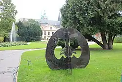 Jablko, Kolektivní výstava "Královské slavnosti", Empírový skleník v Královské zahradě, Pražský hrad, 2016