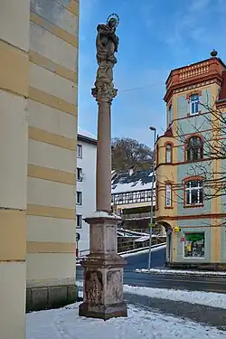 Pohled na sloup od jihu