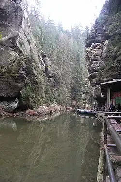 Údolí Křinice při nádrži Obere Schleuse