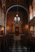 Hlavní loď synagogy