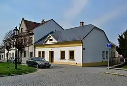 Ulice Na Kopečku, dřívější předměstí Sladovna