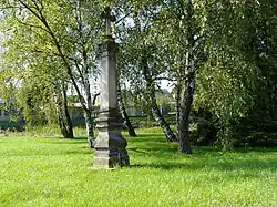 Krucifix z r.1800, Lázně Toušeň, Pražská ul..JPG