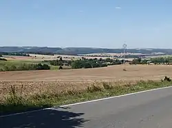 Celkový pohled od obce Špičky