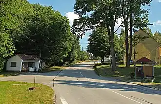 Zastávky u silnice II/151