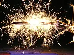 Několikanásobný zkrat (16 sekund)