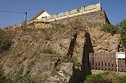 Květnice - pozůstatky hradu (1).jpg