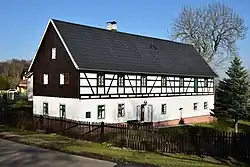 Květnov 2020-04-06 Dům čp. 11.jpg