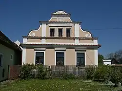 Květov-house.jpg