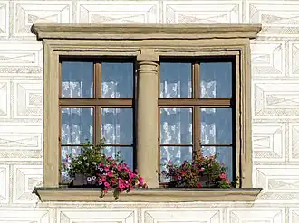 Okno v prvním patře