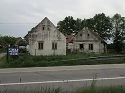 Lásenice, dvojice kolářských domů čp.3.JPG