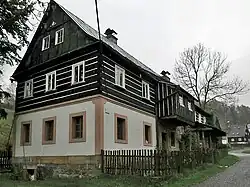 Venkovská usedlost čp. 58 v Lísce – střecha s námětky