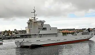 Tanková výsadková loď Sidi Ifni (409) během zkoušky