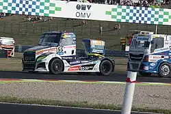 závodní náklaďák