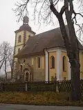 Kaple sv. Apoleny (vpravo)