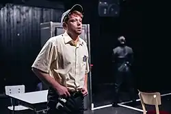 v roli Soetkina, Láska! Prsty! Salman Rushdie!, Divadlo na Vinohradech, foto Petr Chodura (2022)