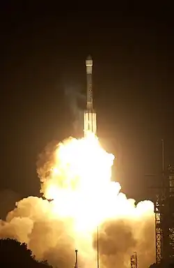 Start rakety Delta II se SIRTF na palubě