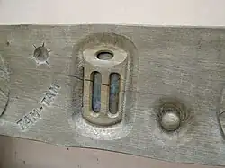 Detail střední části opěradla lavičky