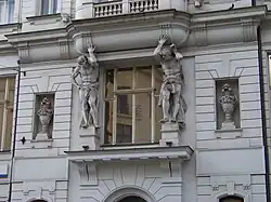 Detail dvojice Atlasů