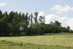 vrch Březák s rozhlednou Špulka