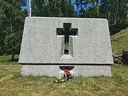 Pomník v místě domu čp. 26