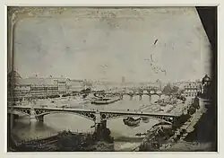 Le Louvre et les Berges de la Seine, vue en direction du Pont-Neuf