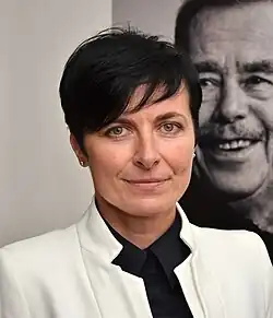 Lenka Bradáčová (2017)