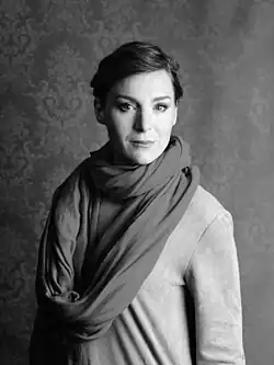 Lenka Krobotová (2016)