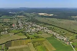 Letecký pohled na Lesenceistvánd