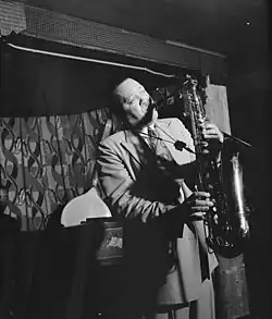 Lester Young přibližně v roce 1946; foto: William P. Gottlieb