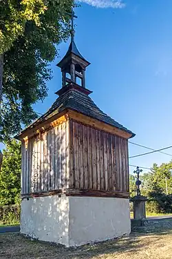 Kaple ve středu obce