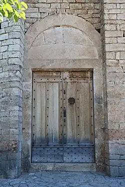 Kostel Saint-Sauveur de Liaucous - vstupní portál