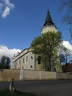 Libochovice, kostel Všech svatých.jpg