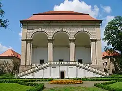 Valdštejnská lodžie