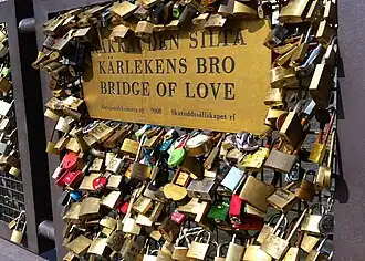 Most lásky v Helsinkách