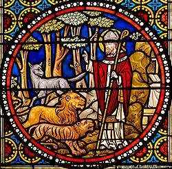Svatý Austremon mezi divokou zvěří – prostřední panel vitráže v postranní kapli kostela sv. Austremona ve francouzském Issoire