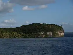 Pobřeží ostrova Lifou