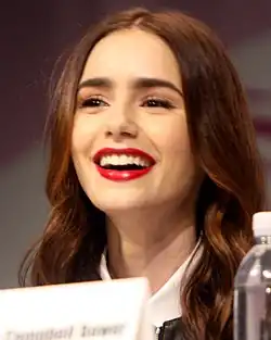 Lily Collins v roce 2014