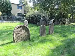 Náhrobky v centrální části