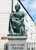 Litoměřice,-Máchovy-schody,-socha-K.H.-Máchy.jpg