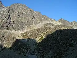 Zleva Tetmajerovo sedlo a Zadný Gerlach z Velické doliny.