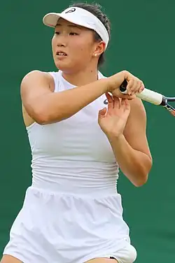 Claire Liuová v kvalifikaci Wimbledonu 2019