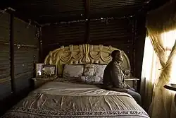 Série, která sleduje černošskou lesbičku s nemocí HIV Thoko Ngubeni v jejím boji proti všem druhům diskriminace a stigmatizace