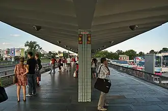 Stanice metra Livoberežna